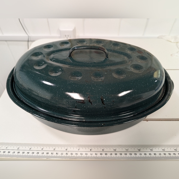 Green Speckled Enamel Roaster Pan And Lid- SALE - Picture 1 of 8